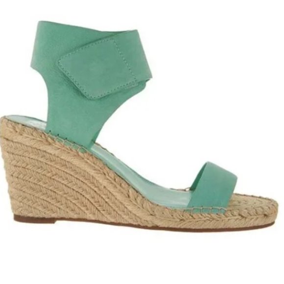 New ⭐️HOST PICK⭐️ Vince Camuto Levista Espadrille Sandals - Leather - Picture 4 of 6